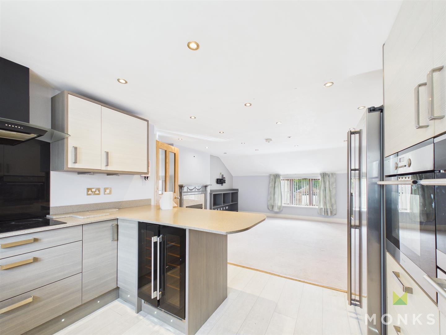 1 St. Georges Court, Shrewsbury, SY4 2FN For Sale